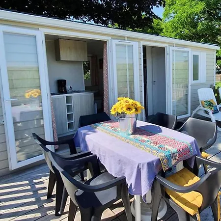 Campingplatz Mobil-home 4 Pers Avec Terrasse Au Les Tournesols - Api-1-52-489 *