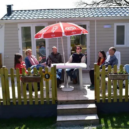 营地 Mobil-home 4 Pers Avec Terrasse Au Les Tournesols - Api-1-52-489 *