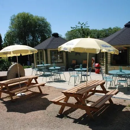 Mobil-home 4 Pers Avec Terrasse Au Les Tournesols - Api-1-52-489 营地