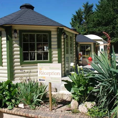 Mobil-home 4 Pers Avec Terrasse Au Les Tournesols - Api-1-52-489 Crissé