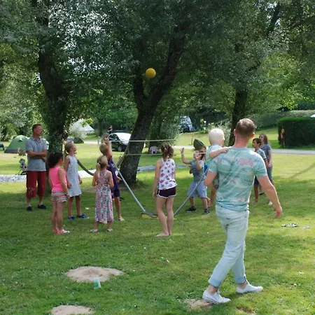 Mobil-home 4 Pers Avec Terrasse Au Les Tournesols - Api-1-52-489 Crissé