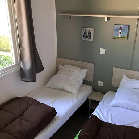 Mobil-home 4 Pers Avec Terrasse Au Les Tournesols - Api-1-52-489 Campingplatz *