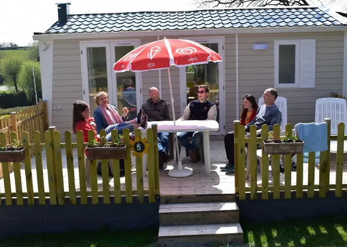 Mobil-home 4 Pers Avec Terrasse Au Les Tournesols - Api-1-52-489 *